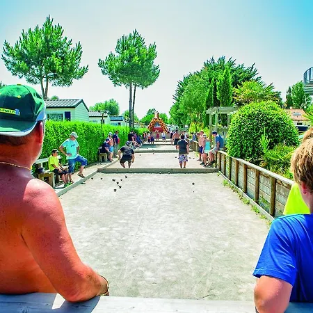 Campingplads Camping Sunissim Riez A La Vie By Locatour 4*
