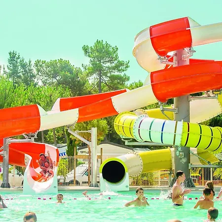 Camping Sunissim Riez A La Vie By Locatour Campingplads 4*